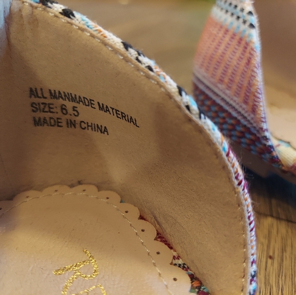 Women's Flats by Restricted - Picture 6 of 7